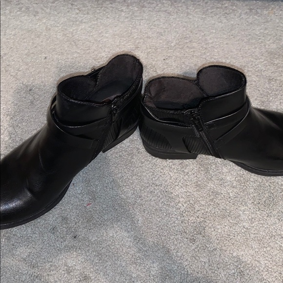 Black booties - Picture 2 of 4